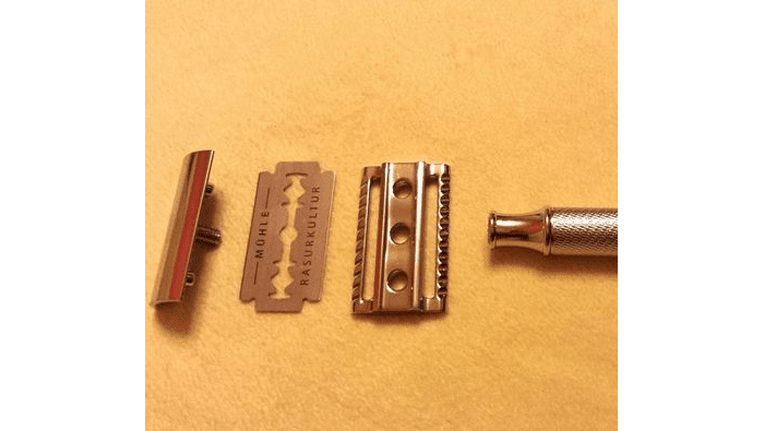 Mühle R89 - holiaci strojček s uzavretou hlavicou