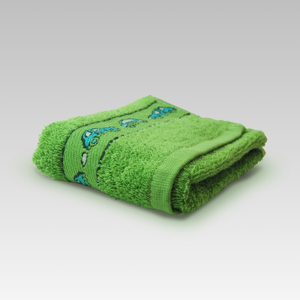 Levně Dobrý Textil Dětský ručník s motivy 30x50 - Zelená