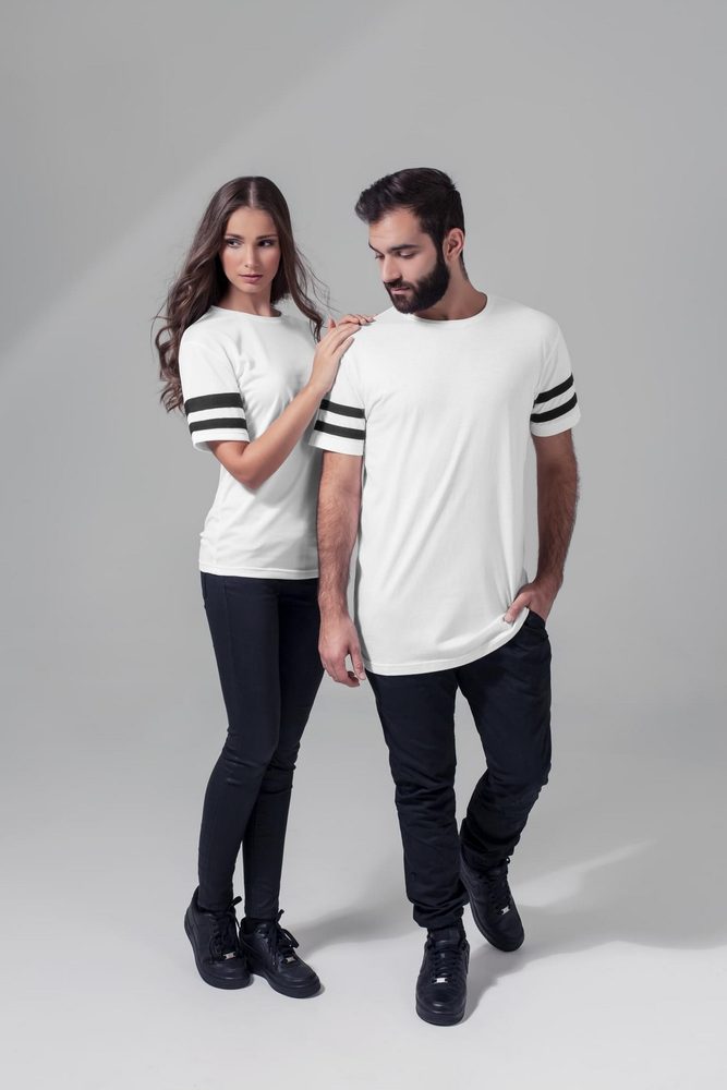 Build Your Brand Pánske predĺžené tričko s pásikavými rukávmi - Čierna / biela | XXXXL