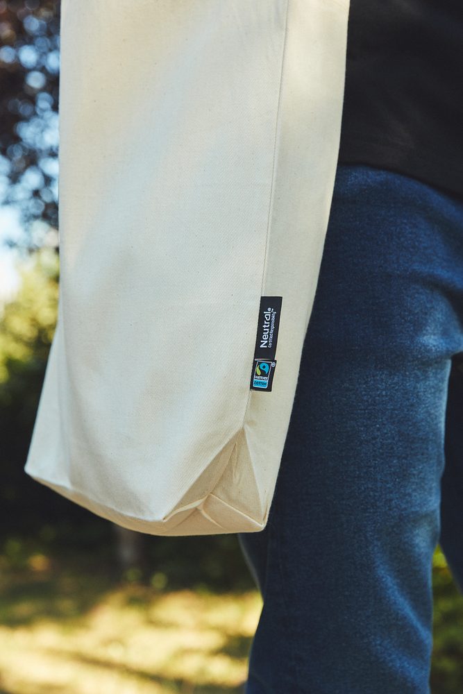Neutral Nákupná plátenná taška cez rameno z organickej Fairtrade bavlny - Čierna