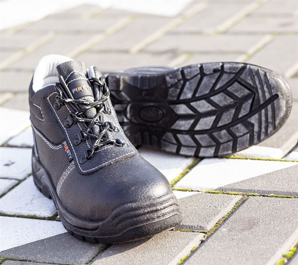 Munkavédelmi cipő Firsty | Munkacipők kedvező áron - Bontis.hu