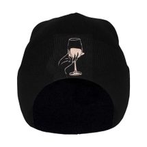 Pletená čepice s výšivkou Sklenka s vínem