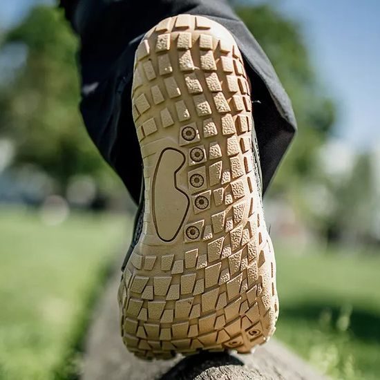 TALPĂ FLEXIBILĂ PENTRU UN CONTACT MAI NATURAL CU SOLUL, STABILITATE ȘI STIMULAREA DELICATĂ A TĂLPILOR. - CASUAL, HOBBY SAU DE ORAȘ - ÎNCĂLŢĂMINTE