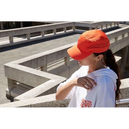 KÖNNYŰ SPORT SAPKA - SPORTOS - BASEBALL SAPKÁK ÉS SAPKÁK