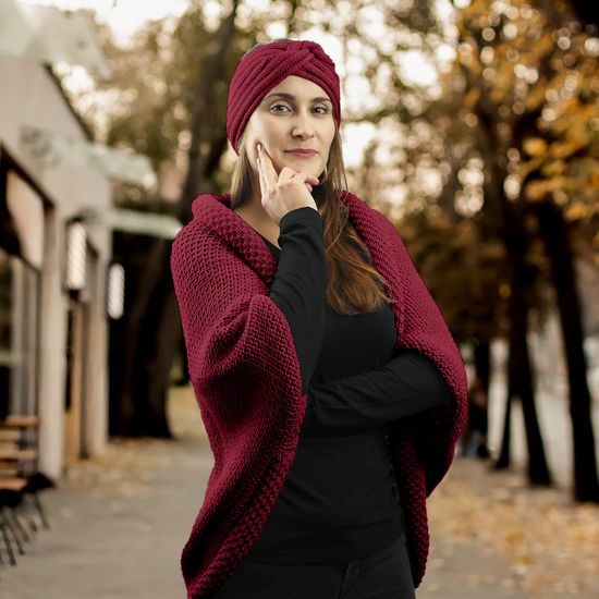 DARČEKOVÉ BALENIE: PLETENÝ KARDIGÁN A ČELENKA - SVETRE BEZ ZAPÍNANIA - OBLEČENIE