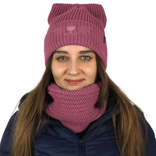 PLETENÁ ČEPICE S VÝŠIVKOU KOČKA - PLETENÉ ČEPICE - KŠILTOVKY A ČEPICE