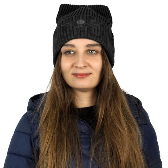 PLETENÁ ČIAPKA S VÝŠIVKOU MAČKA - PLETENÉ ČIAPKY - ŠILTOVKY A ČIAPKY