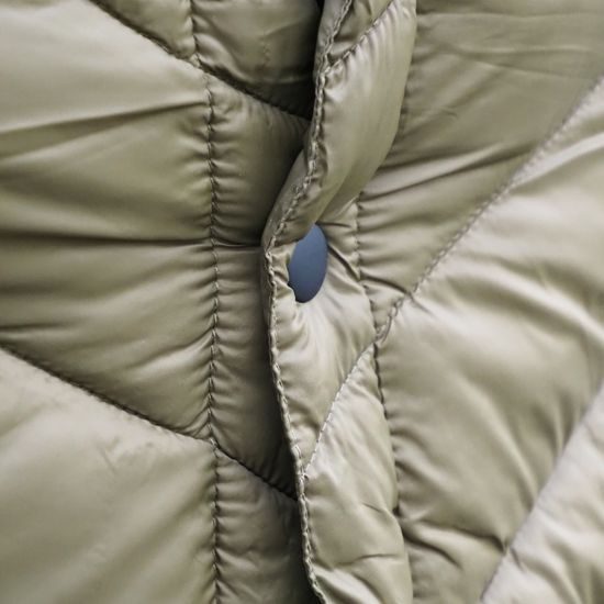 DÁMSKÝ ZATEPLENÝ KABÁT L-SURE SYLVIA LADY - PROŠÍVANÉ A PÉŘOVÉ BUNDY - OBLEČENÍ