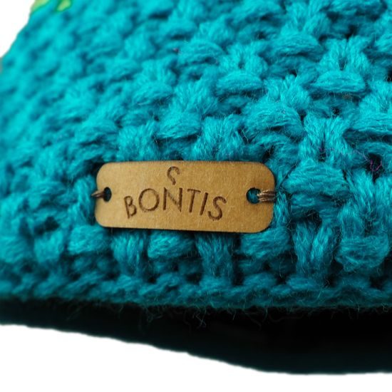 DREIFARBIGE KINDER STRICK-WINTERMÜTZE MIT BOMMEL - CAPS UND MÜTZEN FÜR KINDER - KINDER KLEIDUNG