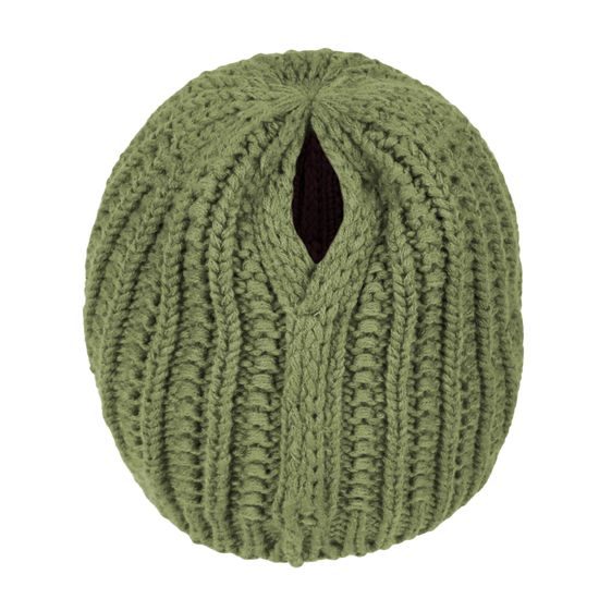 DÁMSKA ČIAPKA S OTVOROM NA COP - PLETENÉ ČIAPKY - ŠILTOVKY A ČIAPKY