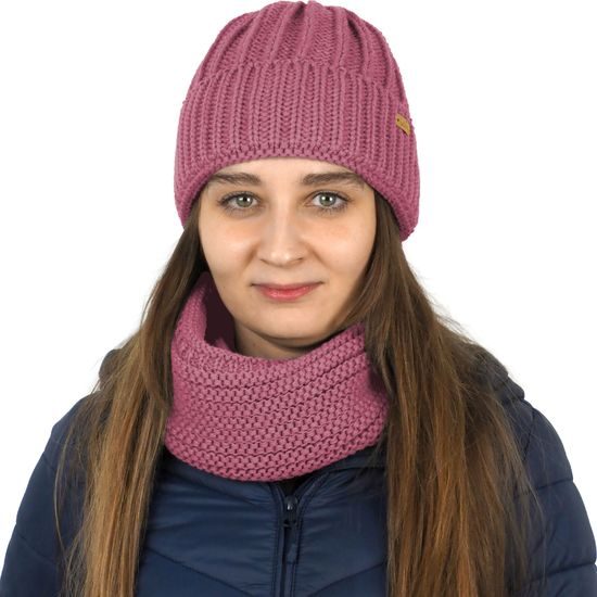 KNITTED HAT WITH RIBBED PATTERN - KNITTED BEANIES - ACCESSORIES