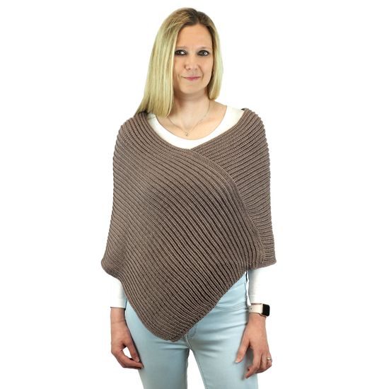 MODELKA MĚŘÍ 179 CM A NOSÍ VELIKOST S - SVETRY - OBLEČENÍ