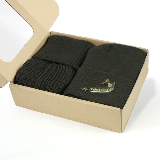 AJÁNDÉKCSOMAG: HORGÁSZ HÍMZÉSES SAPKA ÉS KÖTÖTT NYAKMELEGÍTŐ - SAPKÁK - BASEBALL SAPKÁK ÉS SAPKÁK