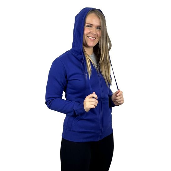 MODELKA MĚŘÍ 161 CM A MÁ NA SOBĚ VELIKOST S - MIKINY NA ZIP - OBLEČENÍ