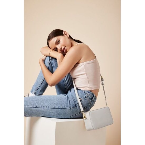 DÁMSKÁ CROSSBODY KABELKA - TAŠKY PŘES RAMENO - TAŠKY A BATOHY