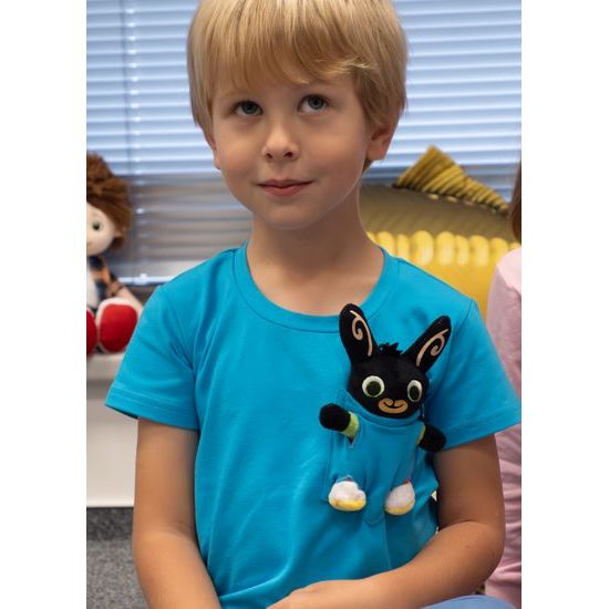 T-SHIRT MIT SPIELZEUGTASCHE - KINDERKLEIDUNG MIT SPIELZEUG - KINDER KLEIDUNG