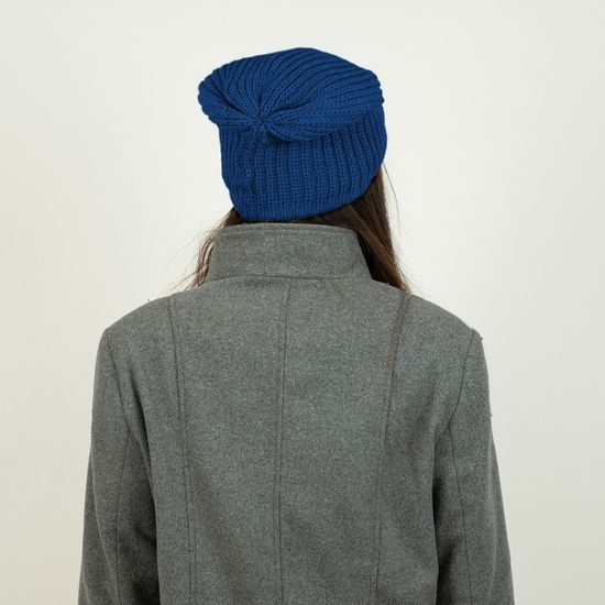 DÁMSKA PADNUTÁ ZIMNÁ ČIAPKA S FLEECOM - PLETENÉ ČIAPKY - ŠILTOVKY A ČIAPKY