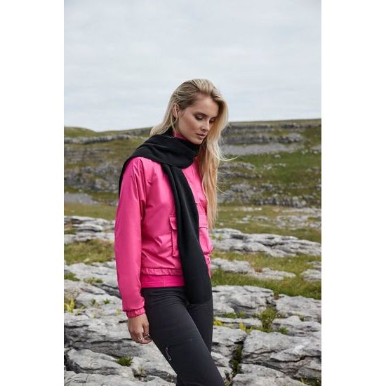 FLEECOVÝ ŠÁL Z RECYKLOVANÉHO POLYESTERU - ŠÁLY - ŠILTOVKY A ČIAPKY