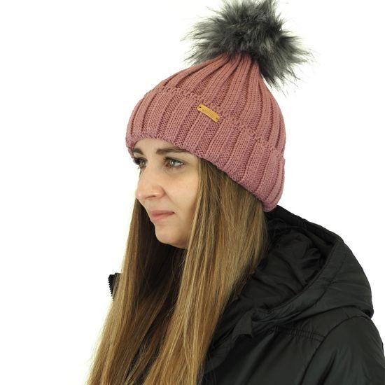 BORDÁZOTT NŐI SAPKA SZŐRMÉS BOJTAL - SAPKÁK POMPOMMAL - BASEBALL SAPKÁK ÉS SAPKÁK