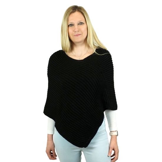 A MODELL 179 CM MAGAS ÉS S MÉRETET VISEL - SZVETTEREK - RUHÁZAT