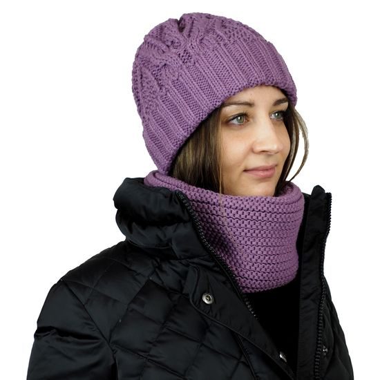 DÁMSKA ZIMNÁ ČIAPKA S OHNUTÝM LEMOM - PLETENÉ ČIAPKY - ŠILTOVKY A ČIAPKY