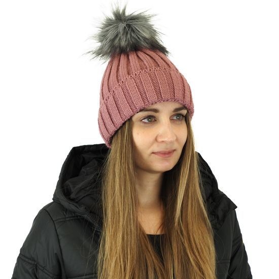 BORDÁZOTT NŐI SAPKA SZŐRMÉS BOJTAL - SAPKÁK POMPOMMAL - BASEBALL SAPKÁK ÉS SAPKÁK