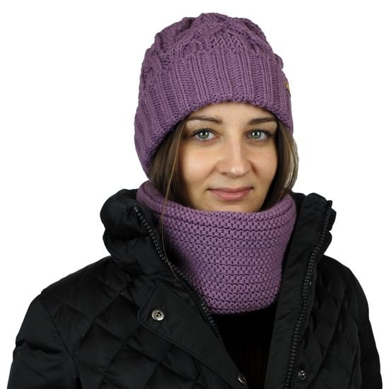 DÁMSKA ZIMNÁ ČIAPKA S OHNUTÝM LEMOM - PLETENÉ ČIAPKY - ŠILTOVKY A ČIAPKY