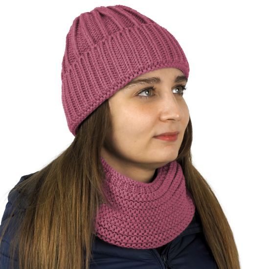 KNITTED HAT WITH RIBBED PATTERN - KNITTED BEANIES - ACCESSORIES