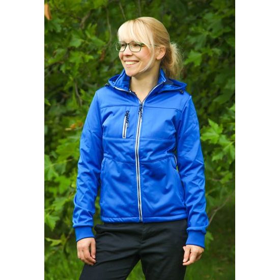 MODELKA MĚŘÍ 165 CM A NA SOBĚ MÁ VELIKOST S. - OUTDOOR-JACKEN - SPORT KLEIDUNG