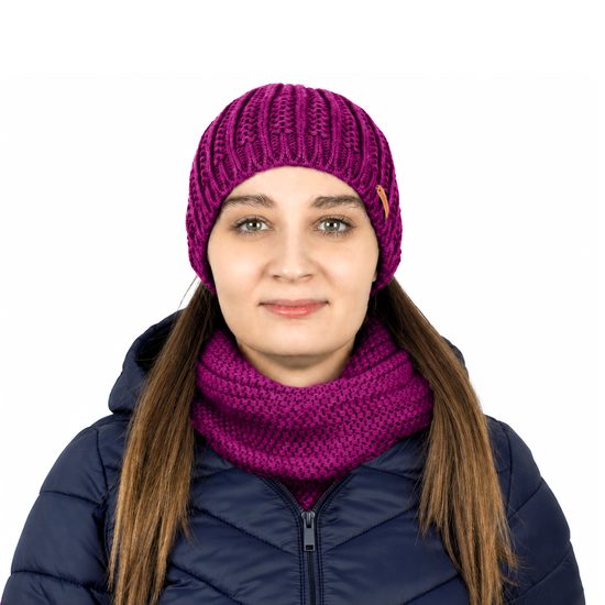 GESCHENKSET: MÜTZE MIT PFERDESCHWANZÖFFNUNG UND RUNDSCHAL - GESCHENKSETS - SETS UND GESCHENKE
