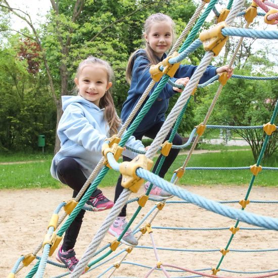 DETSKÁ MIKINA S KAPUCŇOU JN047K - DETSKÉ MIKINY - DETSKÉ OBLEČENIE