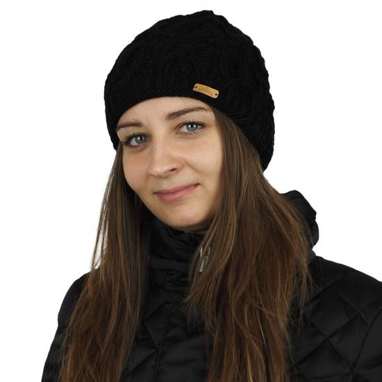 WINTERMÜTZE FÜR FRAUEN MIT STRICKMUSTER - STRICKMÜTZEN - CAPS UND MÜTZEN