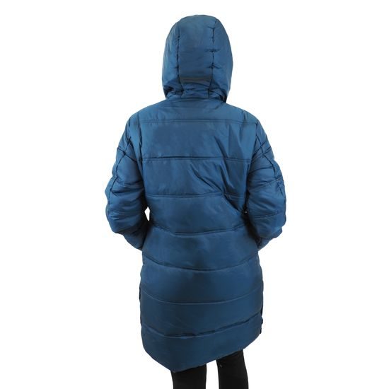 MODELUL MĂSOARĂ 167 CM ȘI POARTĂ O MĂRIME S - GECI MATLASATE ȘI CU PUF - ÎMBRĂCĂMINTE