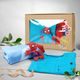 AJÁNDÉKCSOMAG: SPIDER-MAN - RUHÁZAT JÁTÉKKAL - GYERMEKRUHÁZAT