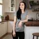 DAMEN T-SHIRT CITY - KURZARM-T-SHIRTS - KLEIDUNG