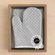 GIFT SET WITH OVEN MITTS AND APRON - KITCHEN OVEN GLOVES - HOUSEHOLD
