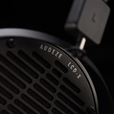 Audeze LCD-X, kůže