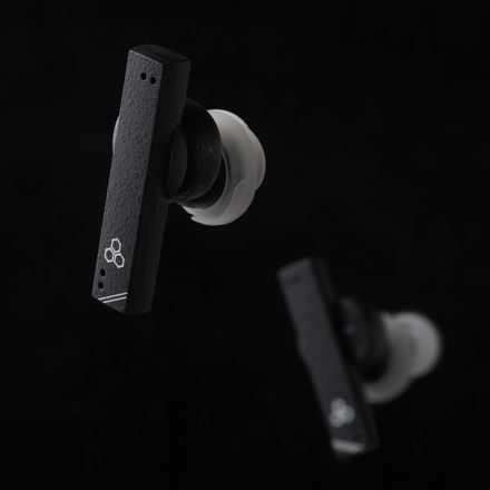 Final Audio ZE8000 MKII - černá