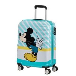 Barevné zavazadlo z kolekce Wavebreaker Disney od značky American Tourister inspirované světem Walta Disneyho.