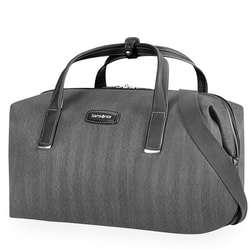 Praktická cestovní taška Lite DLX od značky Samsonite svou velikostí spadá do kategorie příručních kabinových zavazadel.