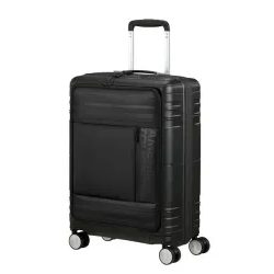 Vydajte sa v ústrety novým dobrodružstvám s príručným kufrom Hello Cabin od značky American Tourister vybaveným predným vreckom na notebook.