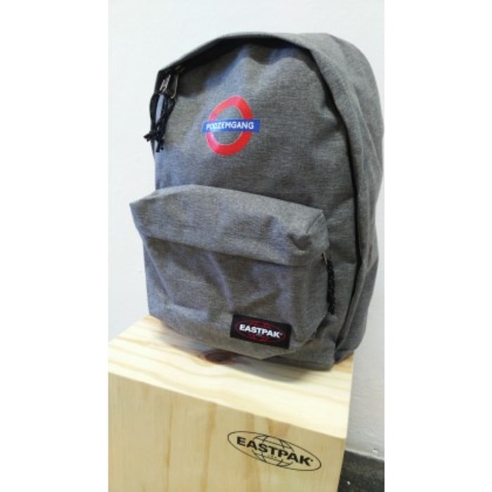 EASTPAK, BATOH OUT OF OFFICE SUNDAY GREY PODZEMGANG EP767363 27 L - MESTSKÉ BATOHY - BATOHY