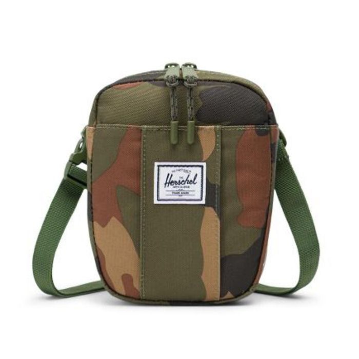 HERSCHEL, TAŠKA CEZ RAMENO CRUZ WOODLAND CAMO - TAŠKY CEZ RAMENO - PÁNSKE TAŠKY