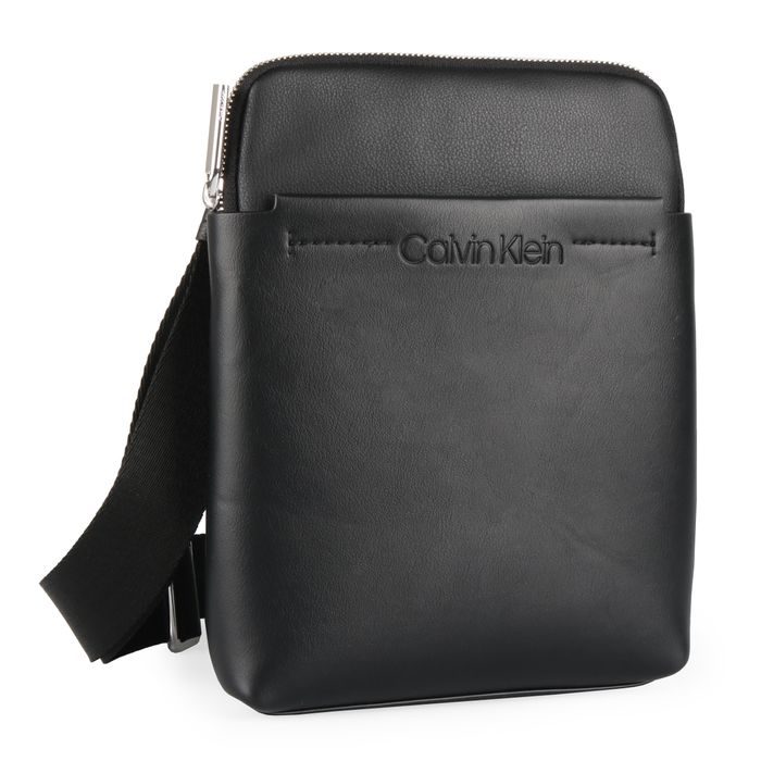 CALVIN KLEIN, PÁNSKA TAŠKA CEZ RAMENO FLEX 1 G IPAD FLAT K50K504390 - TAŠKY CEZ RAMENO - PÁNSKE TAŠKY