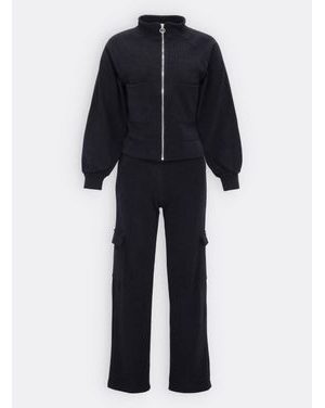 Dámska tepláková súprava crop top čierna