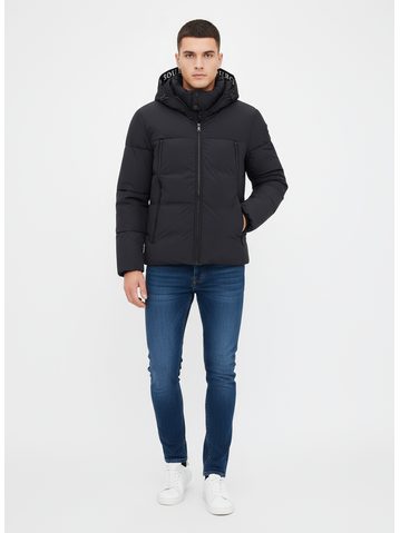 Pánska zimná bunda s kapucňou čierna