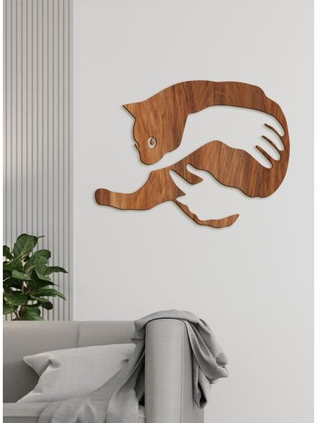 Dřevěný nástěnný obraz kočky v náručí