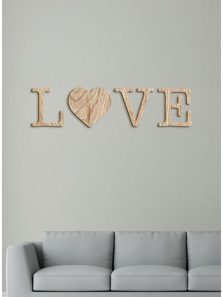 Drevený nápis "LOVE"