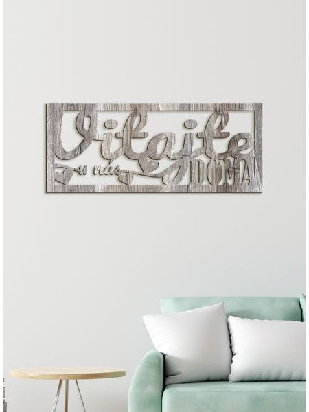 Drevený nápis "VITAJTE u nás DOMA"