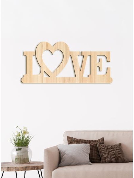 Drevený nápis "LOVE"